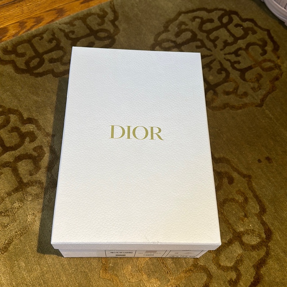 Dior White Box